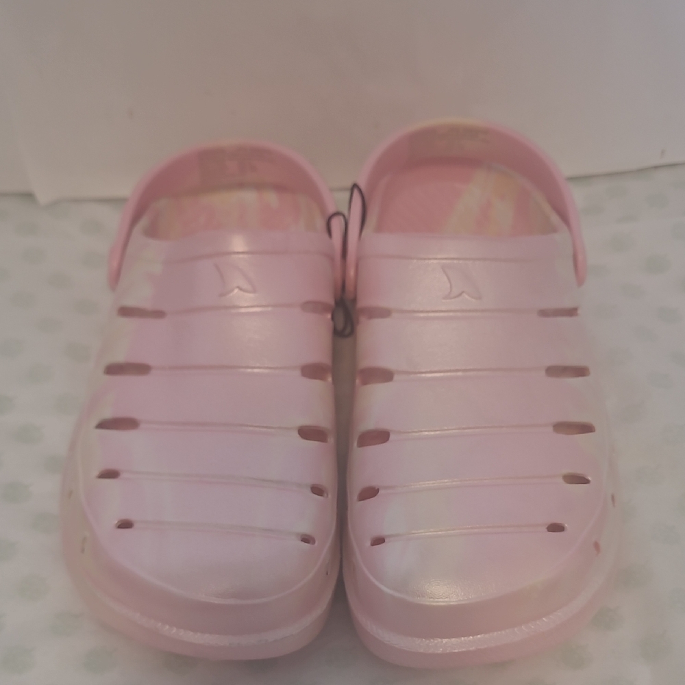 Ladies Pink Slip-On Shoes